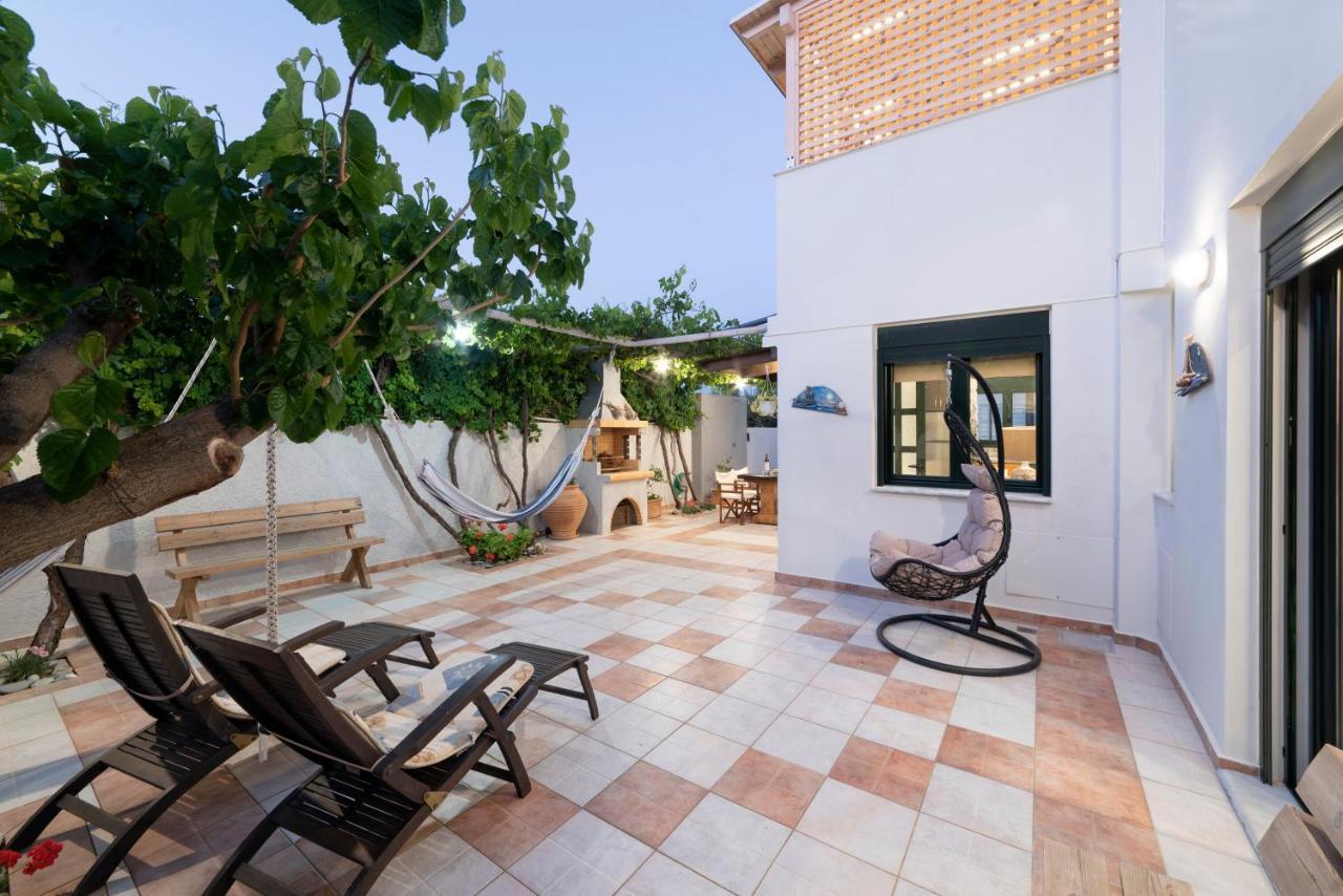 Paradisos Luxury Villas Next To Beach Koutsourás Exterior photo