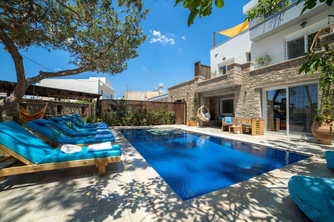 Paradisos Luxury Villas Next To Beach Koutsourás Exterior photo